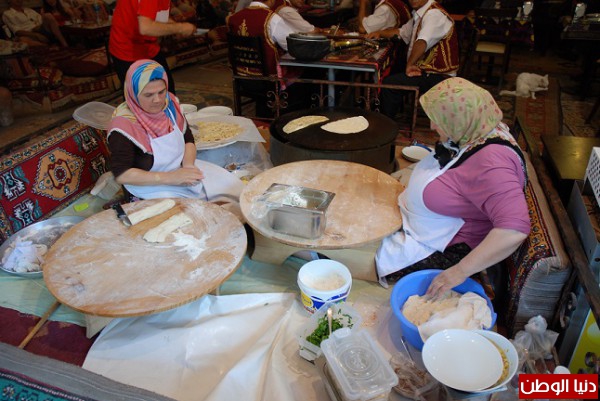 الكماج الشرك المرقوق خبز الصاج أكلة عربية من أصل تركي صور وفيديو دنيا الوطن