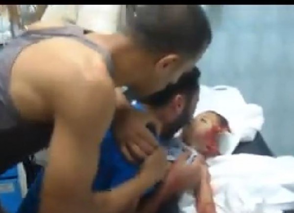 فيديو يُدمي القلوب .. والد الطفل الشهيد "أبو ناموس" : اصحى بابا جبتلك لعبة فيديو يُدمي القلوب .. والد الطفل الشهيد "أبو ناموس" : اصحى بابا جبتلك لعبة