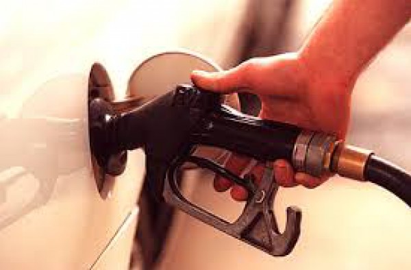 22 طريقة لتقليل استخدام الوقود في سيارتك