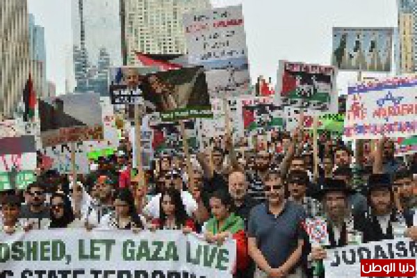 مئات الالاف يشاركون  في ثلاثين مدينة أميركية احتجاجا على المجازر الأسرائيلية