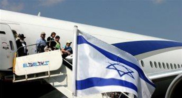 لأول مرة في تاريخ اسرائيل: مطار اللد .. خسائر بالملايين