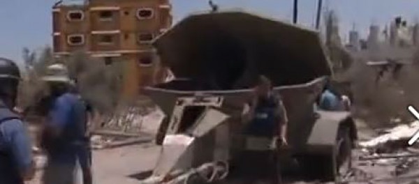 بالفيديو: آلية عسكرية اسرائيلية تركها جيش الاحتلال بخزاعة
