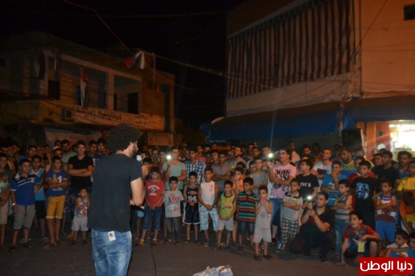 عرض مسرحية قوم يا بابا في مخيم البص تضامناً مع غزة نواصل
