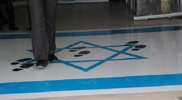 الأردن: حملة لرسم العلم الإسرائيلي على مداخل المنازل