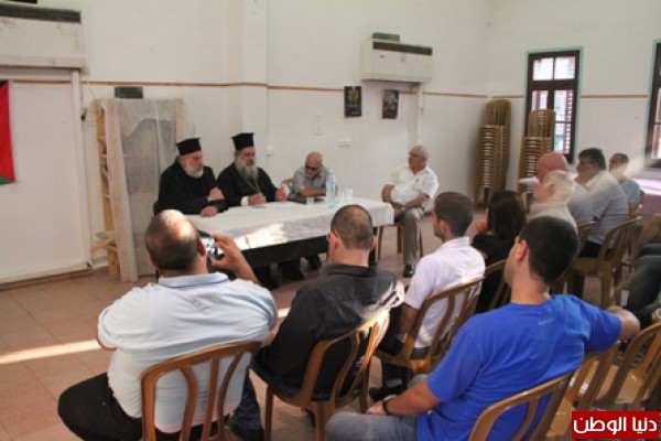 المطران عطاالله حنا و الاب ميلاتيوس بصل في لقاء تشاوري مع المؤسسات الارثوذكسية في يافا