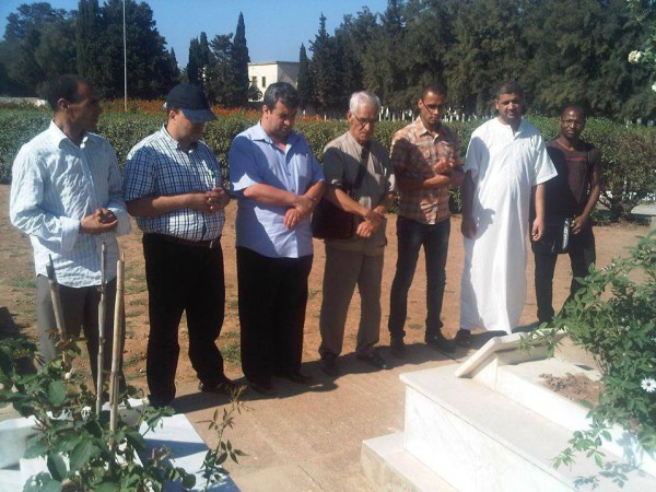 تنظيم وقفة ترحمية على قبر الطاهر وطار في الذكرى الرابعة لرحيله