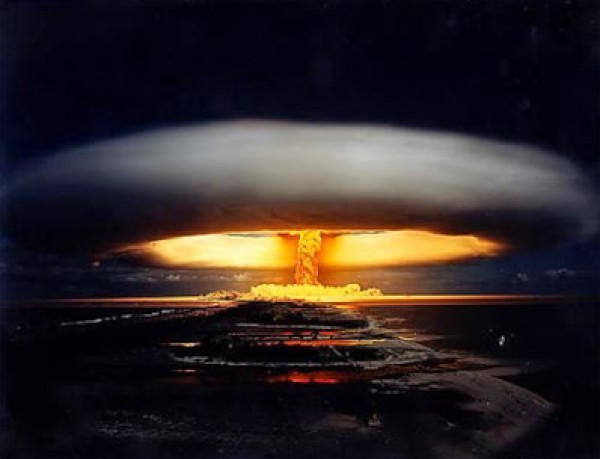 صور إنفجارات القنبلة النووية