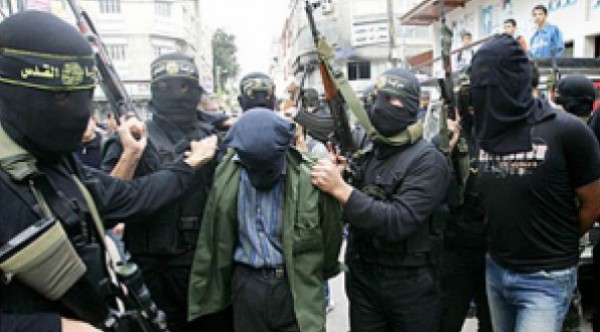 من غزة .. المقاومة تلقي القبض على 7 عملاء وتعدم 3 آخرين
