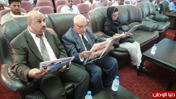 جامعة عدن تنظم ندوة سياسية للوقوف بجانب الرئيس هادي ودعماً لتنفيذ مخرجات الحوار