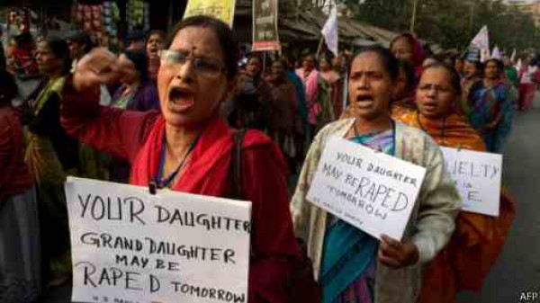 غموض يشوب قتل فتاتين هنديتين بعد "اغتصابهما"