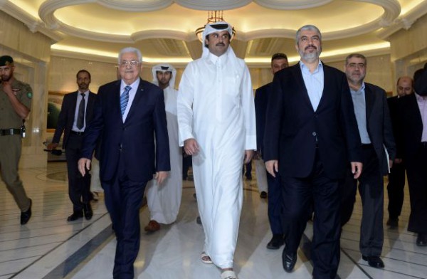 وفدا السلطة وحماس عقدا مشاورات قبيل الاجتماع الثاني بأمير قطر والرئيس يغادر الدوحة اليوم