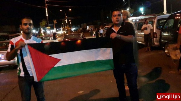 نشوة الانتصار في مخيمات الشتات