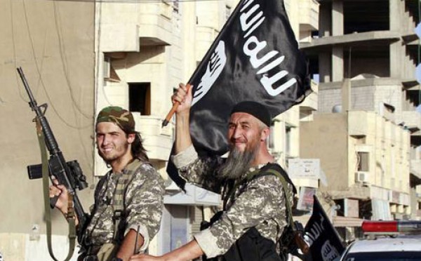 إندبندنت: داعش تملك أسلحة متطورة تهدد الشرق الأوسط