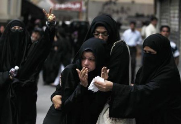 البحرين تعتقل ناشطة شيعية لدى وصولها للمطار