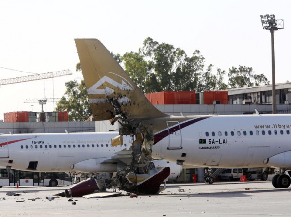 المطار مغلق.. جولة مرعبة في مطار طرابلس الخاضع لسيطرة "فجر ليبيا"