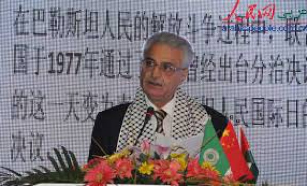 رأفت يلتقي سفير الصين لدى دولة فلسطين بحضور المستشار الأول في السفارة الصينية
