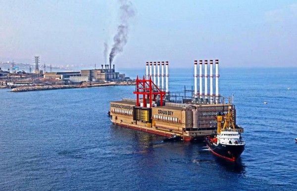 السفير التركي: جهود لتأمين سفينة توليد الكهرباء وإدخال ألف بيت متنقل لقطاع غزة