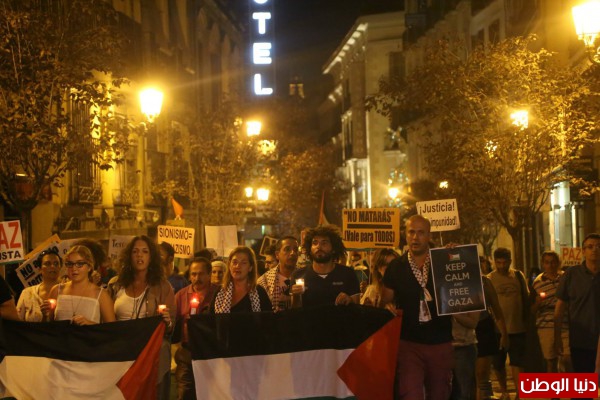 مسرح اسطنبولي ومسيرة دعماً لفلسطين في إسبانيا
