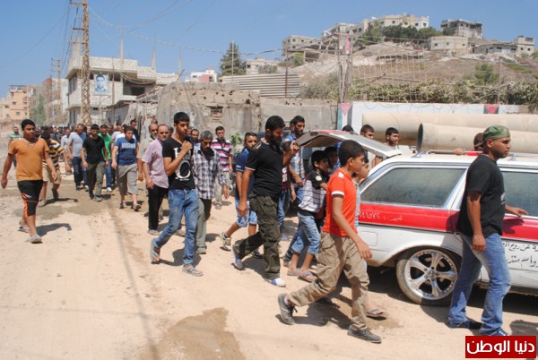 حركة فتح تشارك في جنازة صفية كليب في عين الحلوة