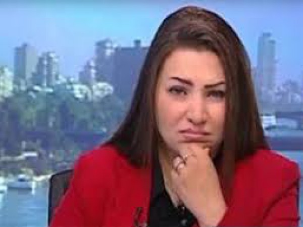 مذيعة مصرية تشعل سخرية مواقع التواصل الاجتماعي بسبب هذا الفيديو