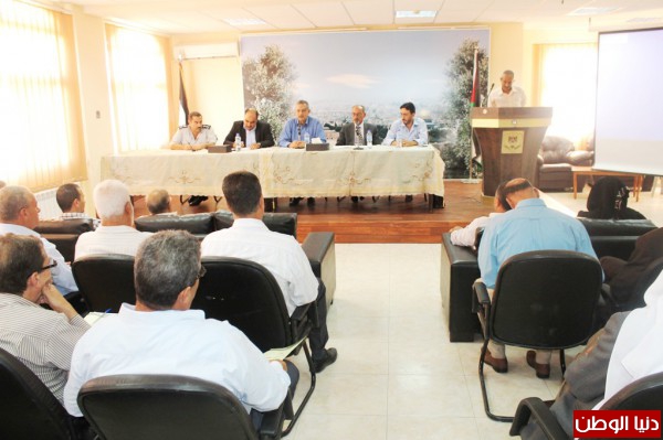 لجنة الصحة والسلامة العامة في محافظة سلفيت تجتمع بأصحاب معاصر الزيتون