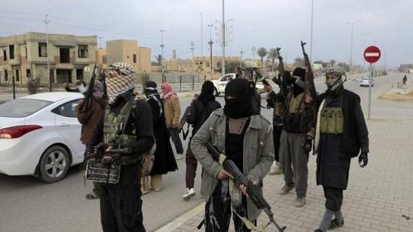 داعش لتجار الموصل: هاتوا نصيب المسيحيين والشيعة
