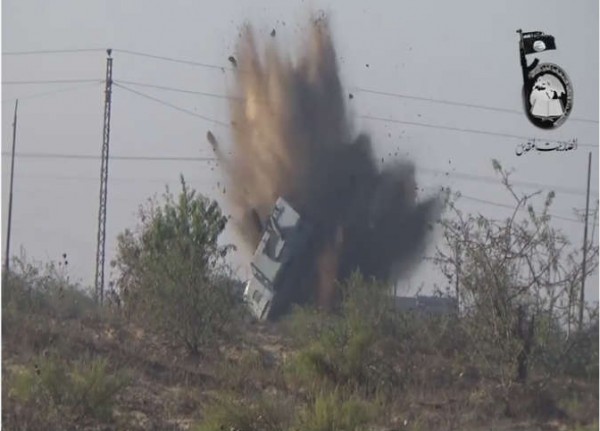 انصار بيت المقدس تبث فيديو لتفجير مدرعة الجيش المصري برفح