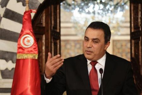 جمعة رئيس وزراء تونس يقول انه لن يترشح لانتخابات الرئاسة