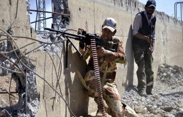 القوات العراقية تقتل 13 مسلحًا من "داعش"وتصيب 22 في الضلوعية