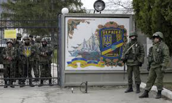الرئيس الأوكراني يطلب منح كييف وضعاً دفاعياً خاصاً
