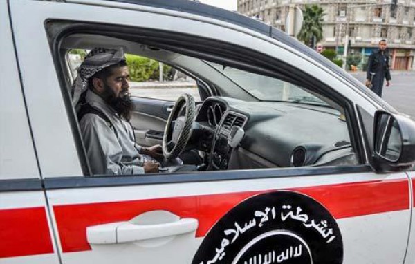 تشكيل فرقة أمنية لملاحقة داعش في الكويت وضوابط مشددة لتحويل الأموال