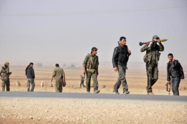 المرصد السوري:أكثر من 300 مقاتل كردي دخلوا سوريا عبر تركيا