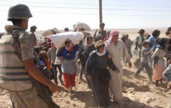60 ألف كردي سوري فروا إلى تركيا مع تقدم الدولة الإسلامية