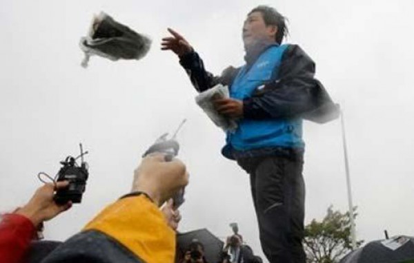 نشطاء في كوريا الجنوبية يرسلون منشورات مناهضة لكوريا الشمالية