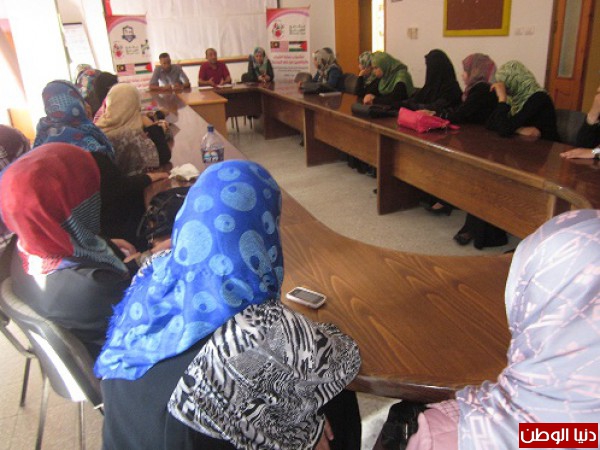 الهيئة الفلسطينية للتنمية ومؤسسة أمان فلسطين- ماليزيا تبدأن بتنفيذ ورش العمل للأمهات
