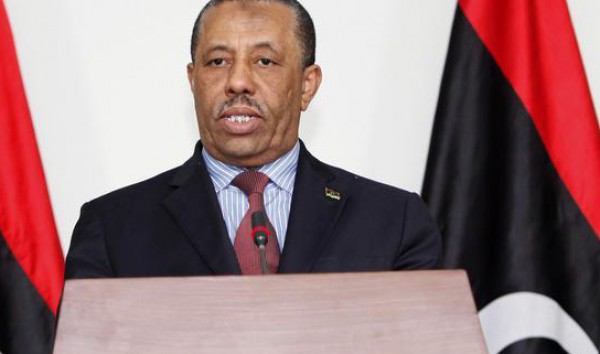 الثني يقدم تشكيلة حكومته للبرلمان الليبي