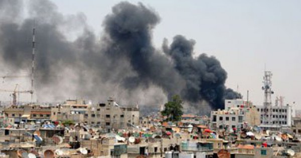 الطيران السورى يقصف المسلحين بعرسال