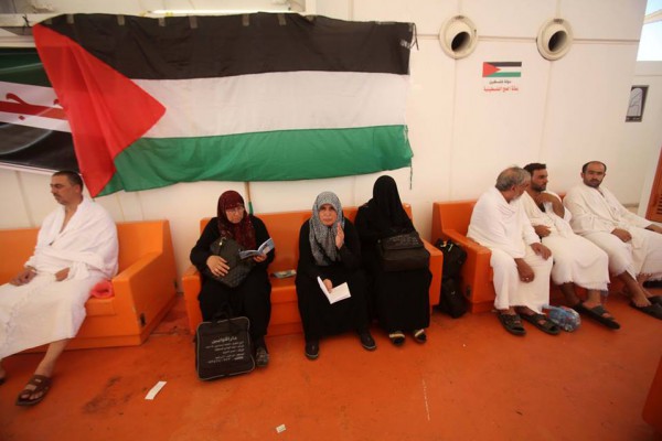 بعد احتجاز 3 سيدات بسبب "محرم":سفارة فلسطين في القاهرة تتمكن من حل مشاكل كافة الحجاج