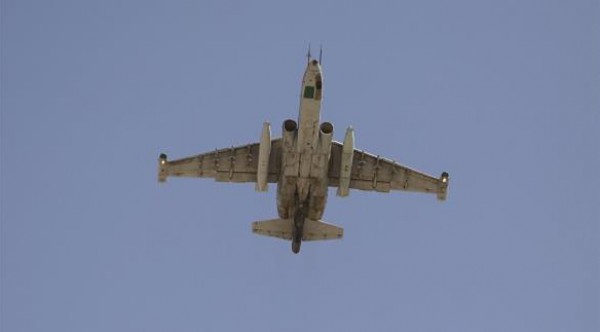 30 غارة وضربة صاروخية لطائرات التحالف الدولي في دير الزور