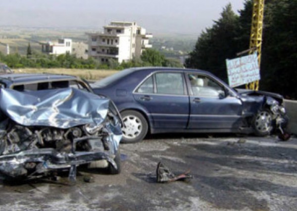 إصابة 10 مواطنين بحادث سير في نابس