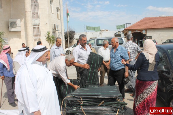 محافظة سلفيت توزيع مواد زراعية بدعم من صندوق الاستثمار الفلسطيني