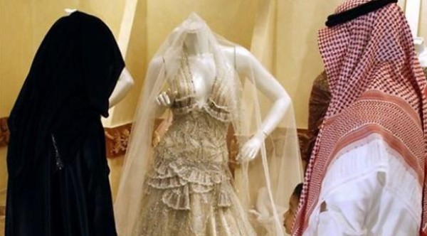 القضاء السعودي يحكم بتزويج فتاة رفض أهلها عقد قرانها 8 سنوات