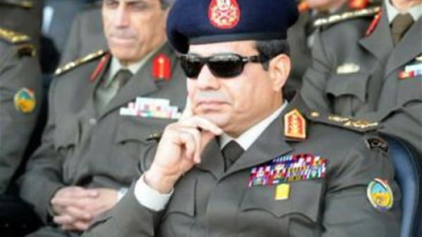 واقعة نادرة..السيسي يأمر بتحية عسكرية للمصريين