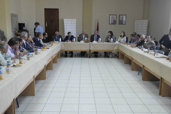 المحافظ الخندقجي يستقبل القنصل البلجيكي العام ويشيد بموقف بلاده الداعم لدولة فلسطين