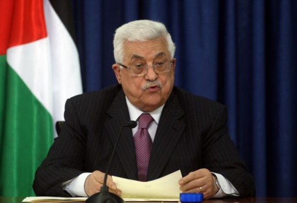 الرئيس عباس يصدر قرارا بقانون لتشديد عقوبة مسربي الأراضي