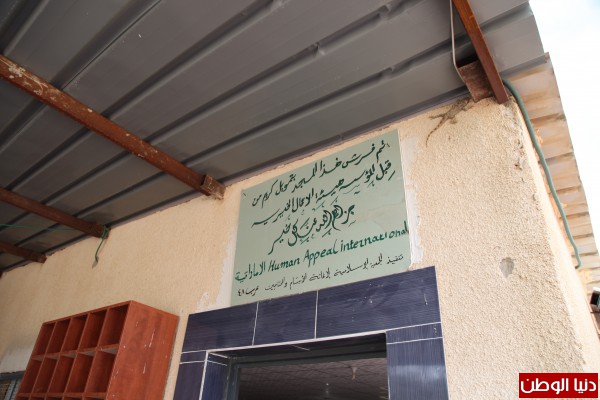 هيئة الاعمال الاماراتية تقوم بفرش مسجد ابو بكر الصديق في قرية كسيفا في النقب