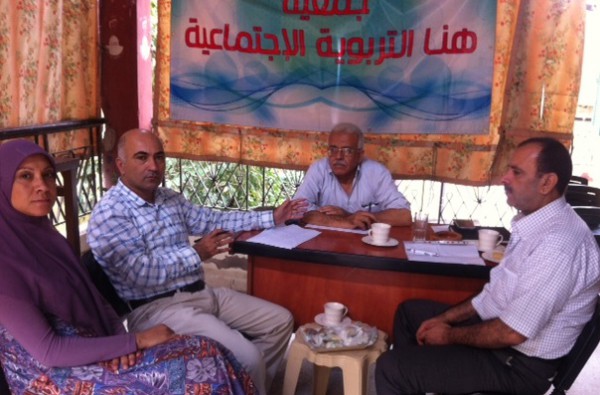 مخيم عين الحلوة: الجمعيات الاجتماعية تغطي العجز للشرائح
الفلسطينية المختلفة