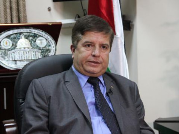 وزير الصحة يعد بتفعيل قسم القسطرة في مجمع فلسطين الطبي