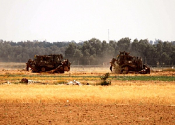 الاحتلال "الإسرائيلي"يطلق نيرانه تجاه أراضٍ زراعية جنوبي قطاع غزة
