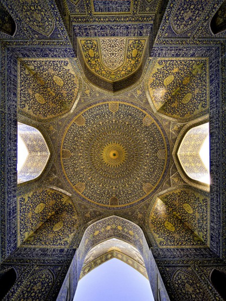 الإبداع والفن في العمارة الإيرانية